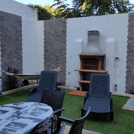 Malvarosa Beach Private Garden Apartment Valencia Exterior photo